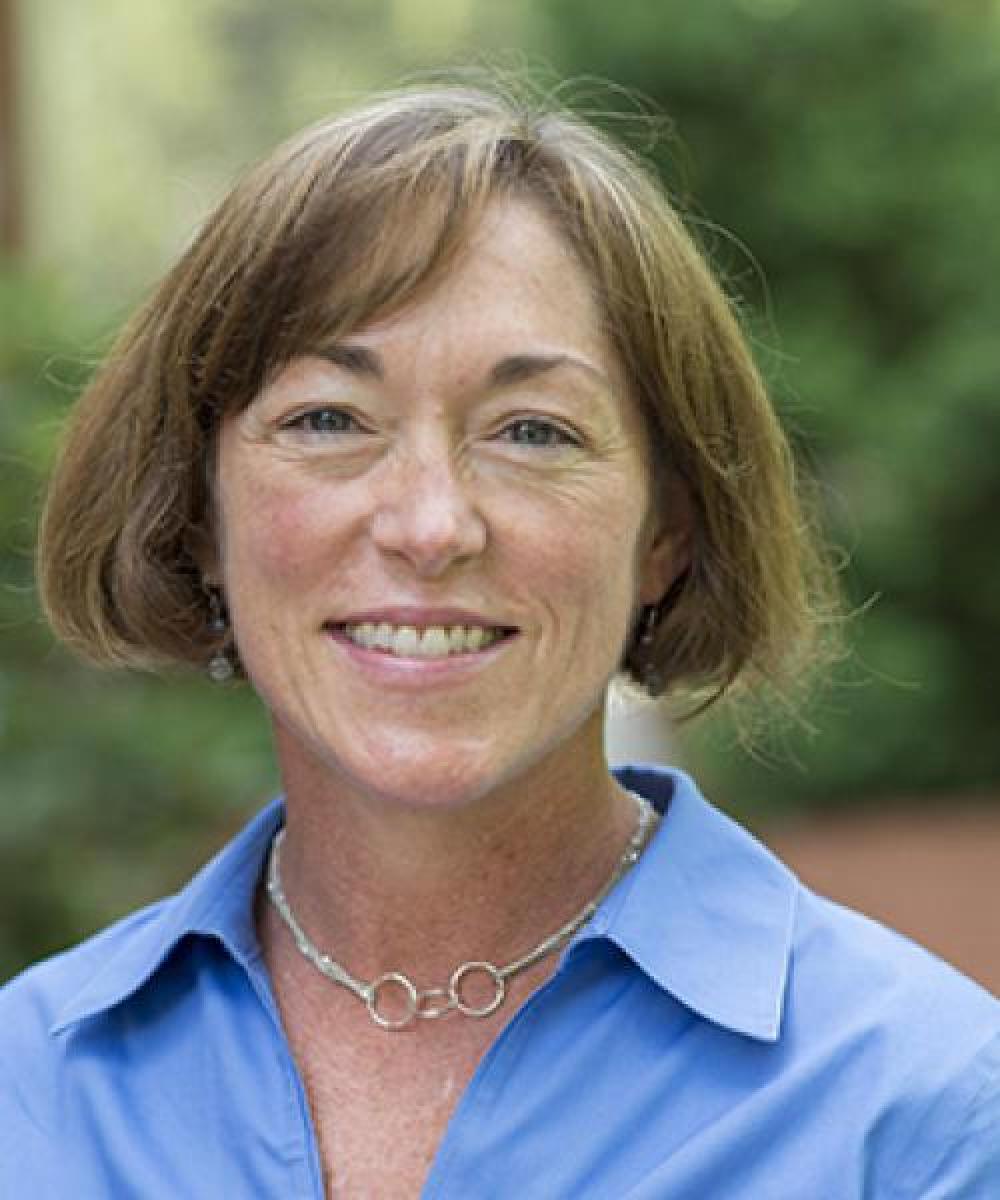 Lauren | Director of Human Resources | Woodman & Eaton MA